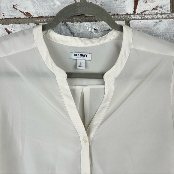Old Navy Ivory/Cream Blouse - Picture 2 of 8